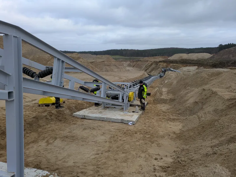 Transportery i przenośniki – systemy transportu bliskiego